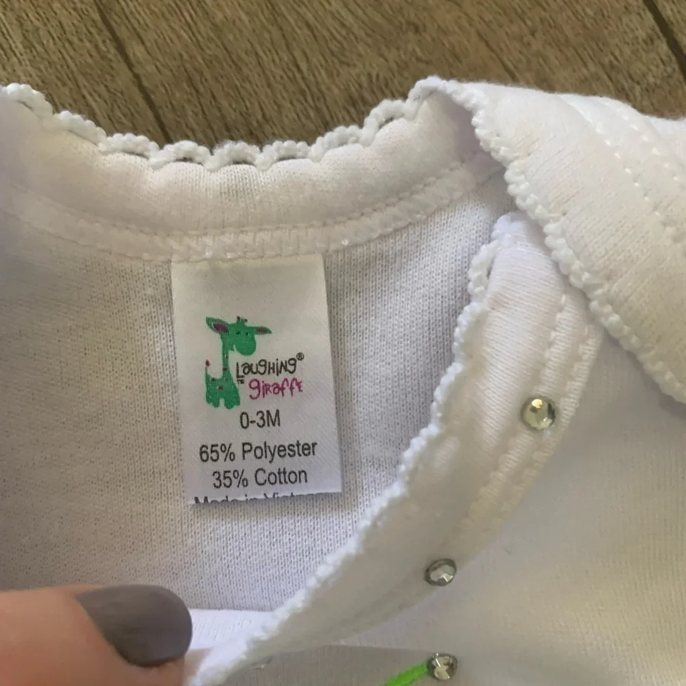 NWOT‎ Infant Embroidered Onesie